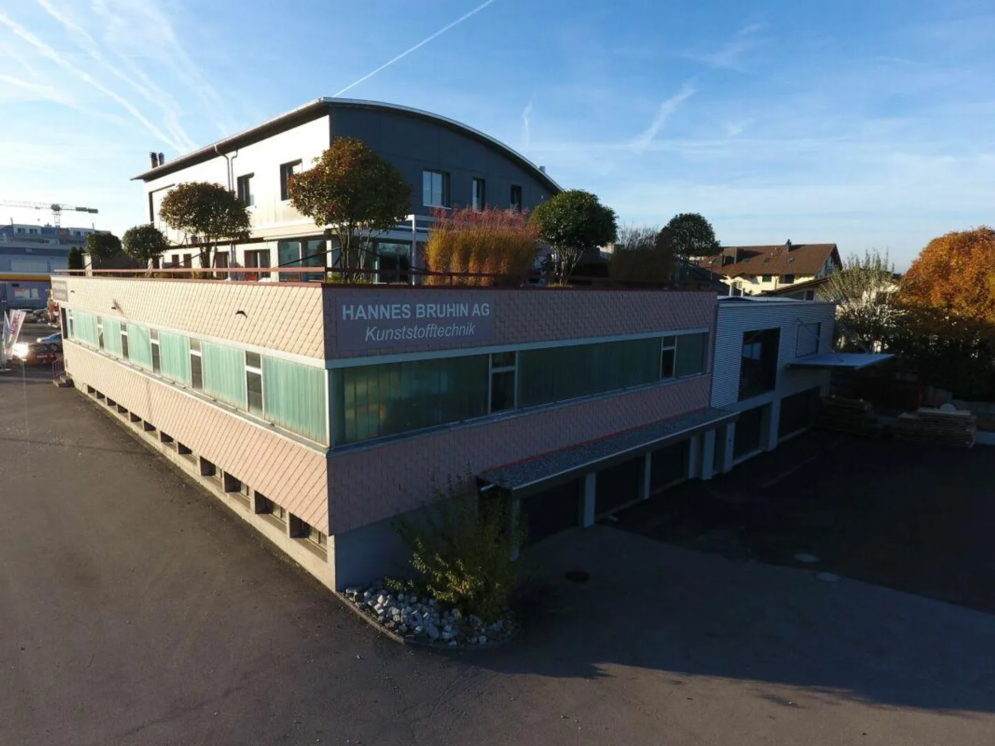 Fabrikgebäude mit Wohnung - Foto 3 von 5