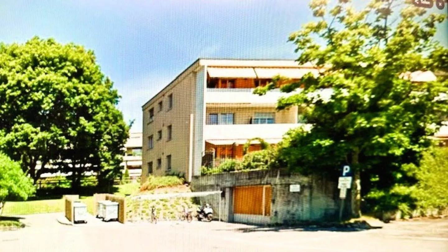 Place de parking - Photo 2 sur 2