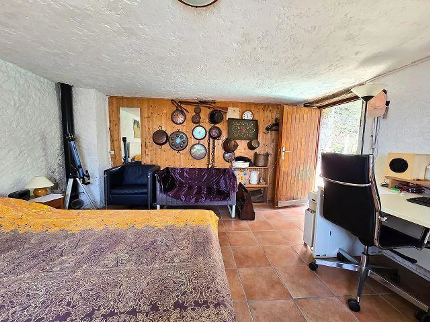 3-room rustic house with small garden in a very quiet, sunny location... - Photo 8 of 13