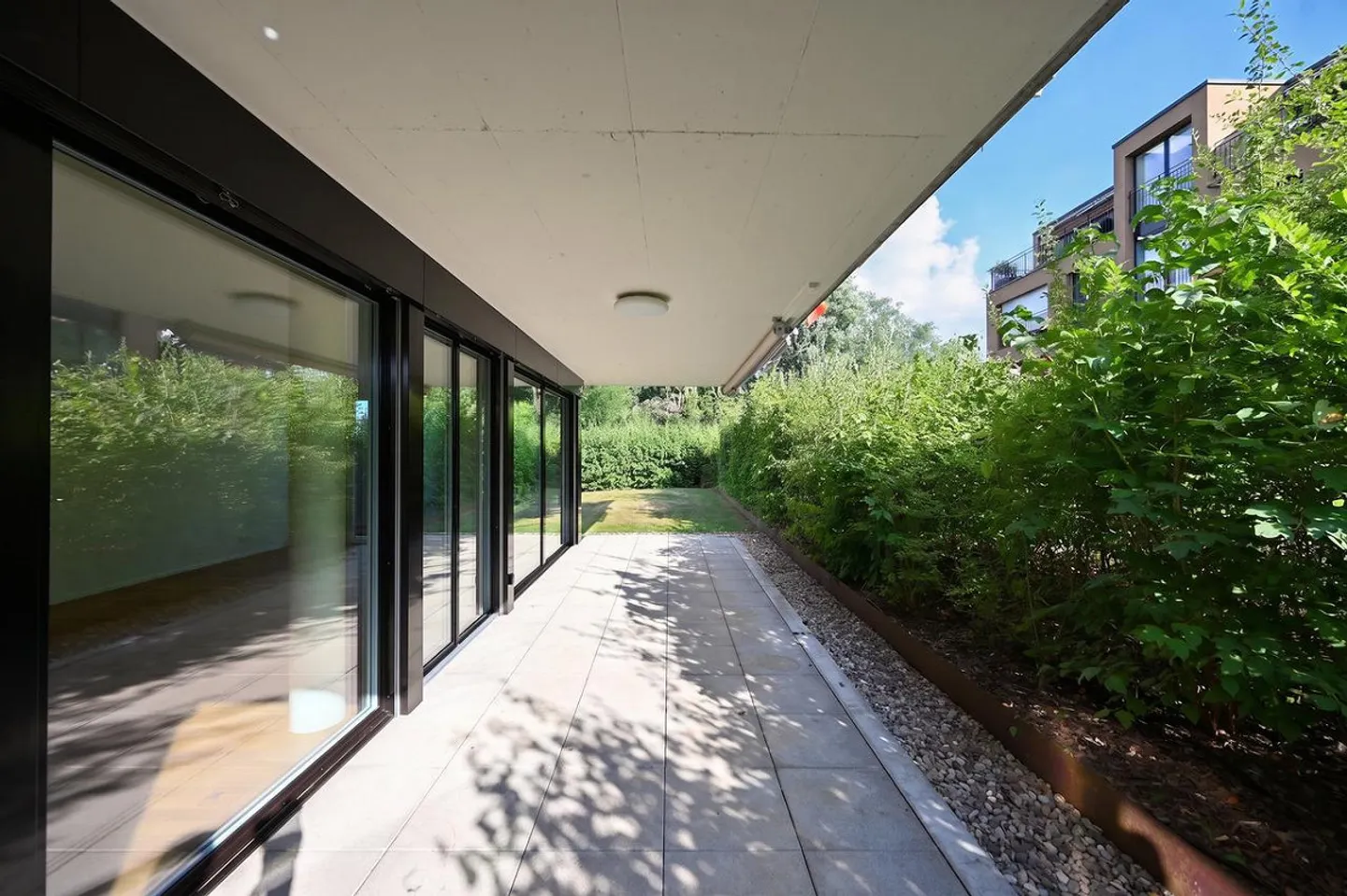 Modernes Apartment mit Garten - Foto 6 von 14