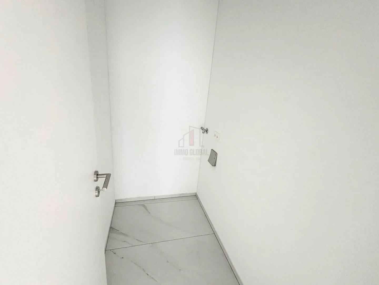 Appartamento moderno con terrazza - Foto 11 di 11