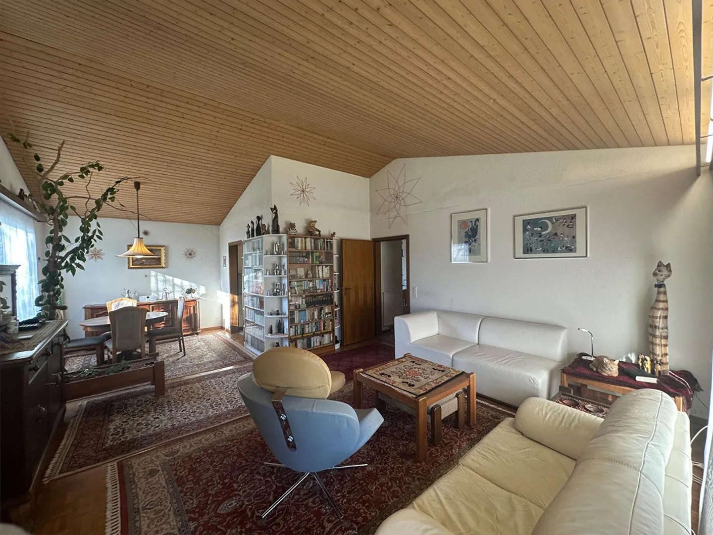 Casa unifamiliare di 5,5 stanze in posizione tranquilla in un quartiere privilegiato - Foto 4 di 9