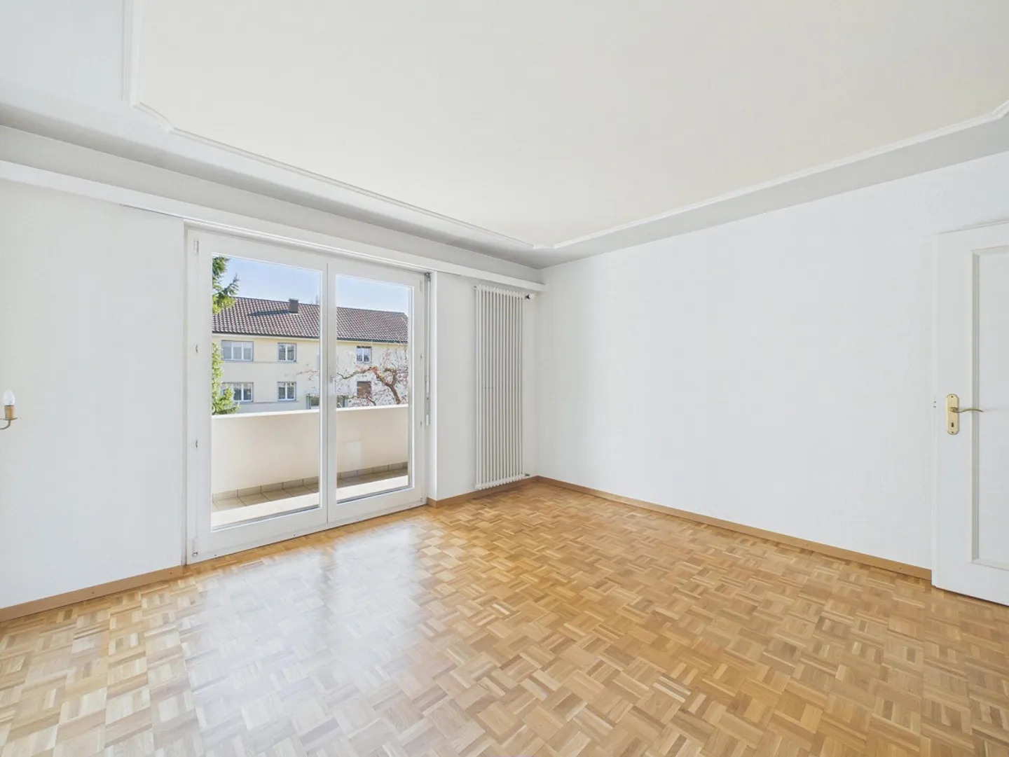 Proprietà ben tenuta con due unità abitative e utilizzo versatile... - Foto 7 di 14