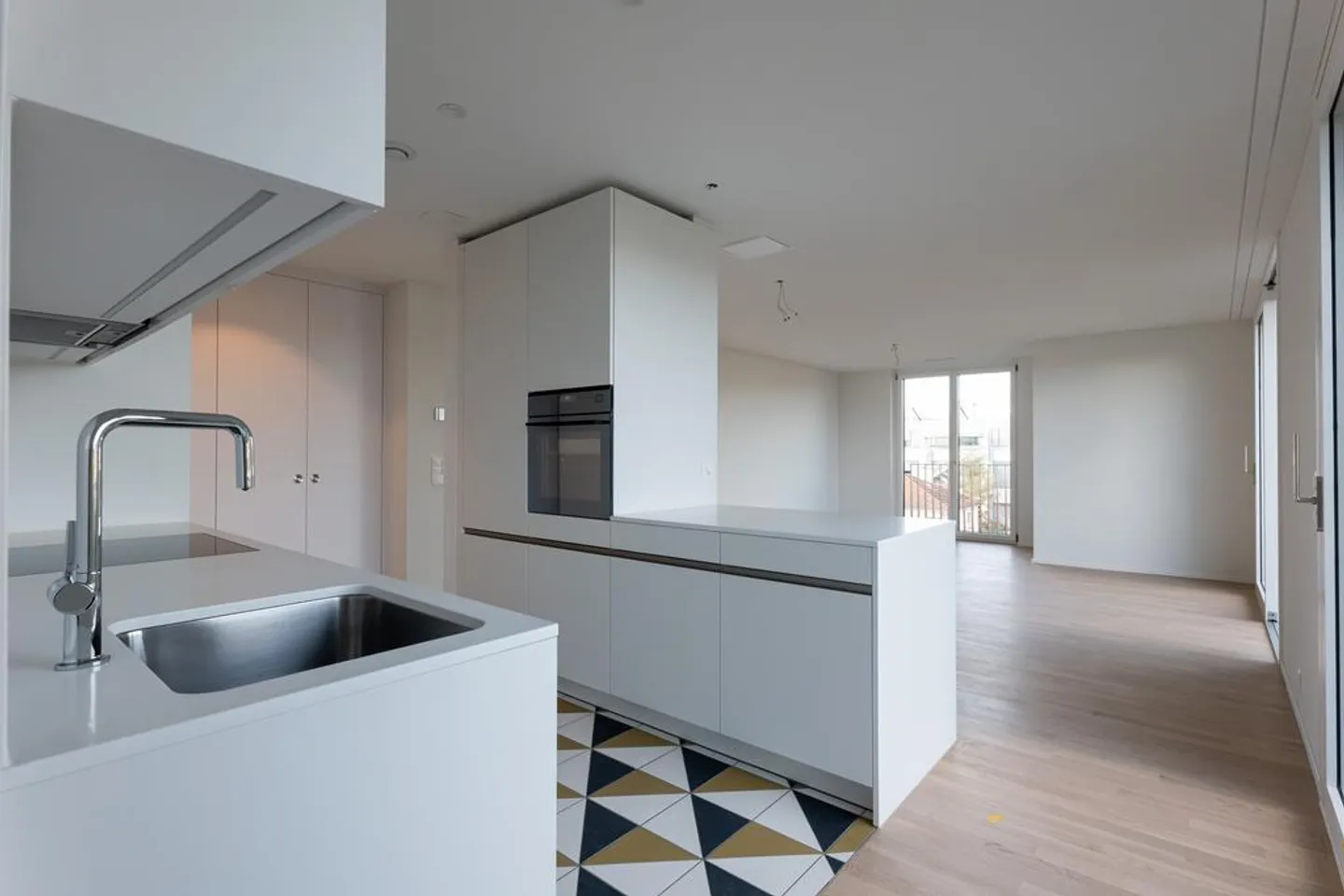 Discover Your New Home: Charming 2.5-Room Apartment - Photo 6 of 8