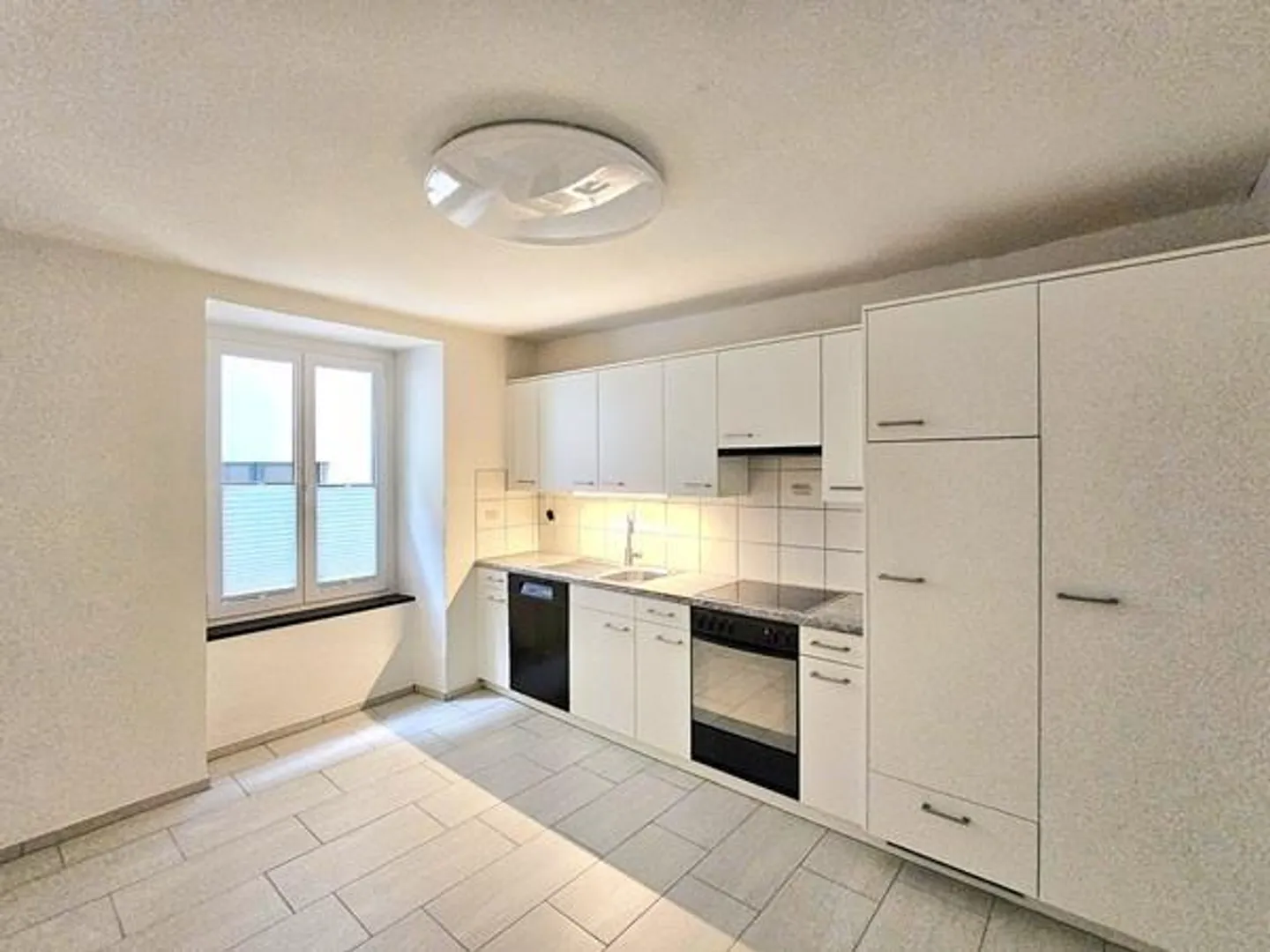 Appartamento attraente di 3½ locali in una posizione privilegiata nella città vecchia - Foto 4 di 6