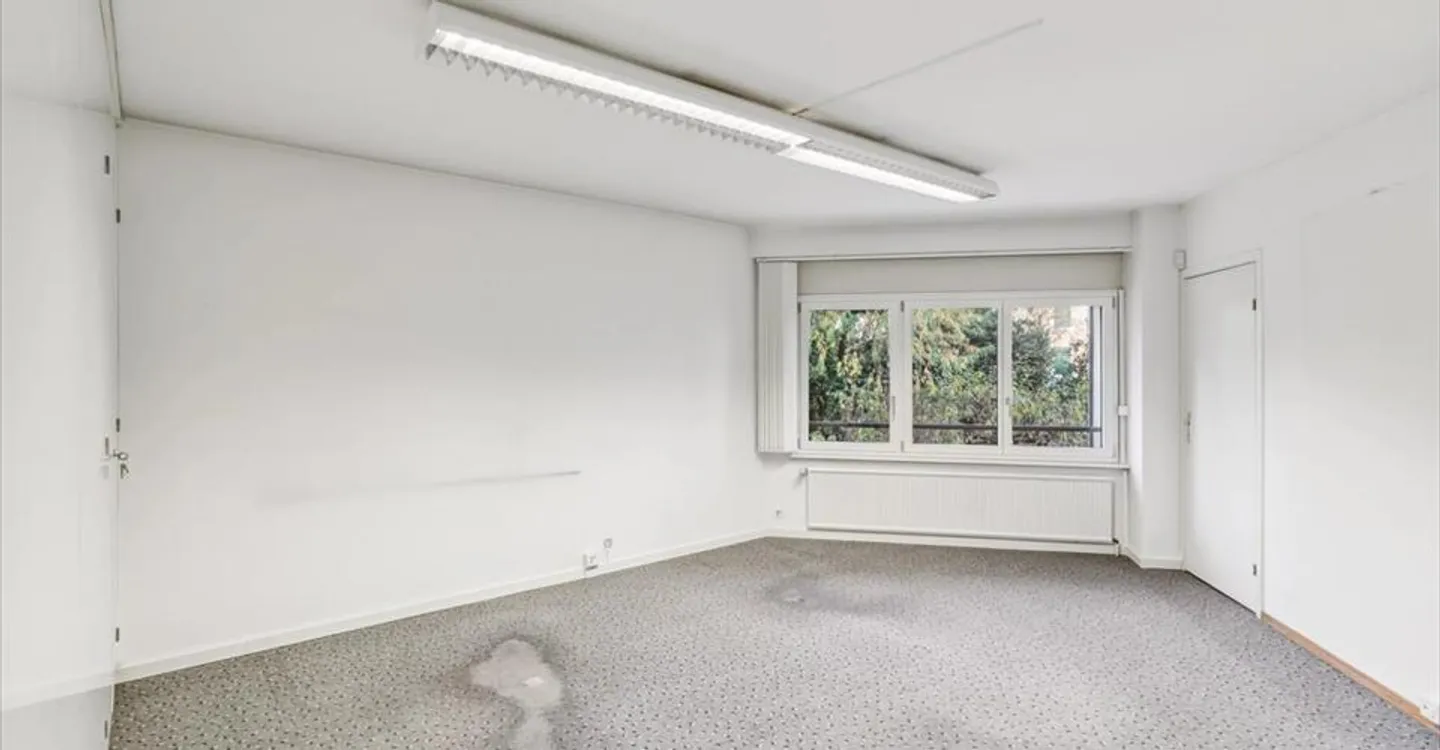 Mischgenutztes Gebäude mieten - Foto 9 von 13