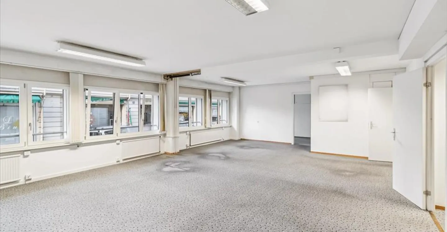 Mischgenutztes Gebäude mieten - Foto 7 von 13