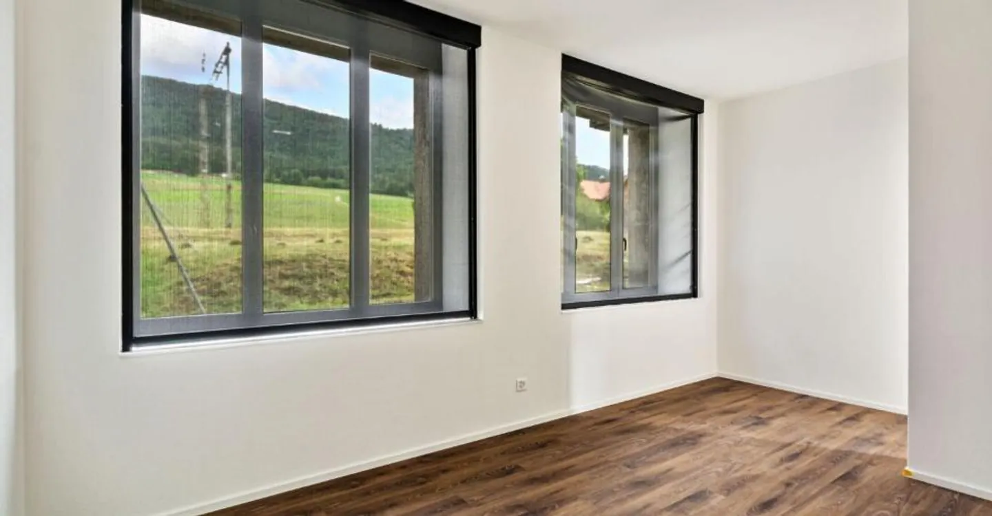 Courtelary, wunderschöne 4,5-Zimmer-Wohnung im Erdgeschoss - Foto 5 von 12