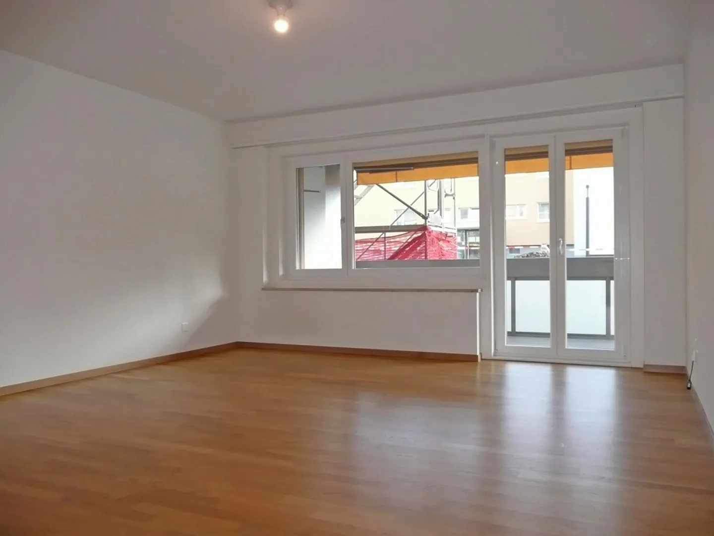 Apartment with large balcony - Limited until 30.09.2028 - Photo 4 of 7