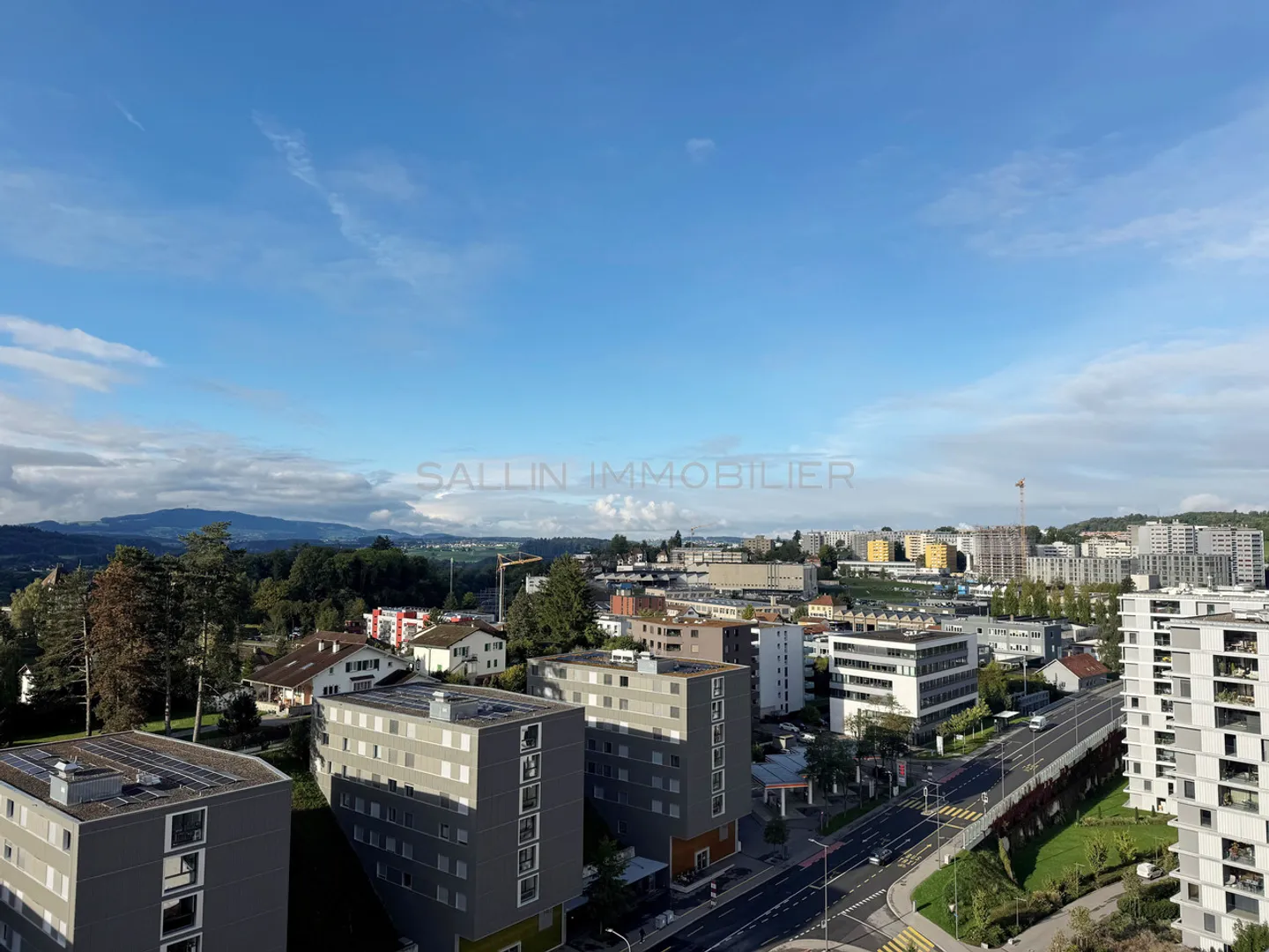 Loft al 15° piano con terrazza sul tetto e vista panoramica a 360° - Foto 9 di 9