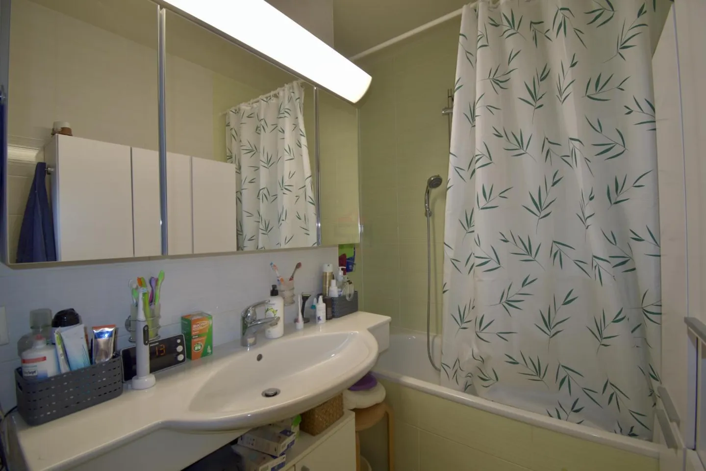 Spacious Duplex - Photo 7 of 11