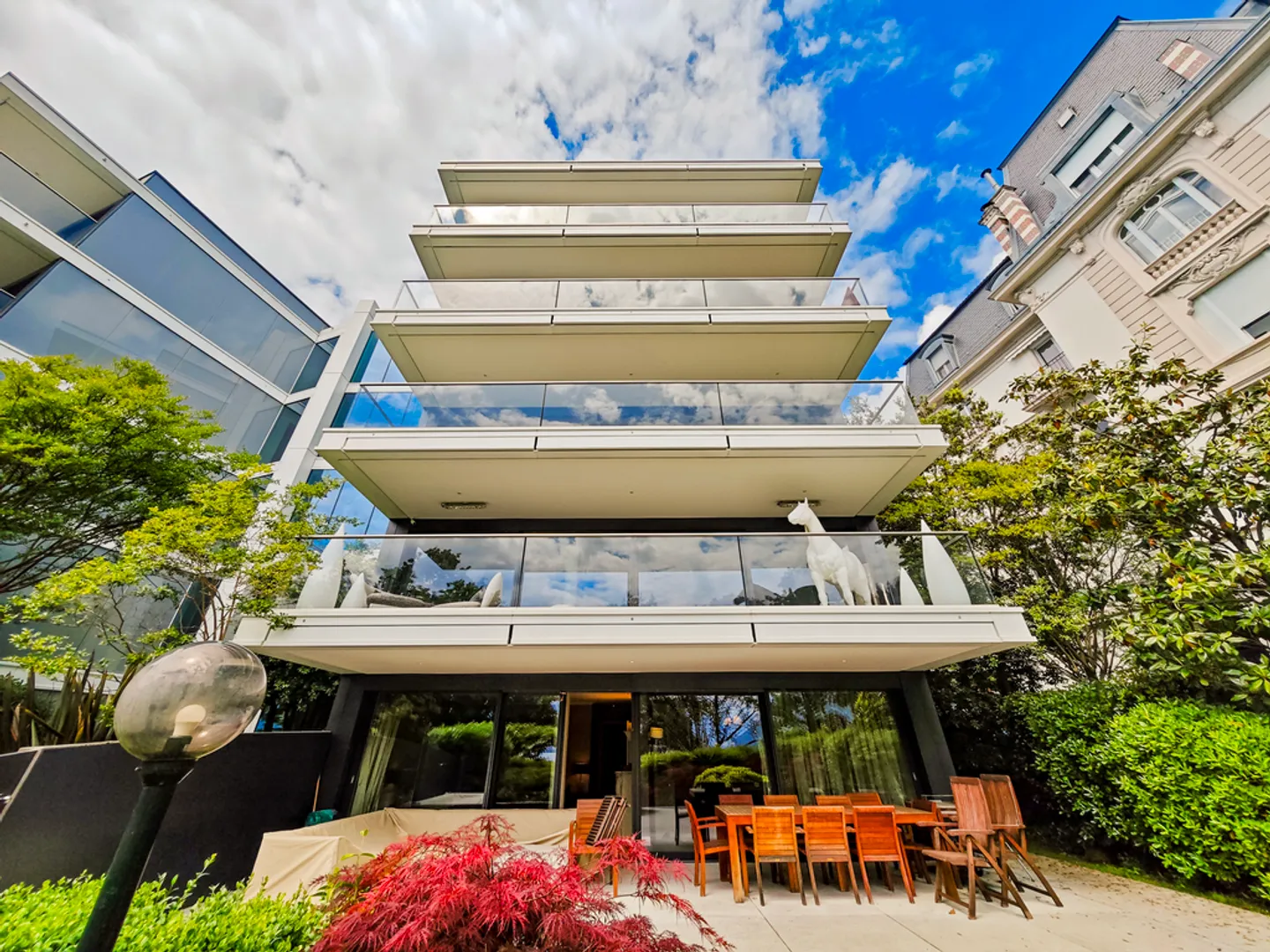 Exclusive: Sumptuous lakeside apartment in Montreux - Photo 1 of 12