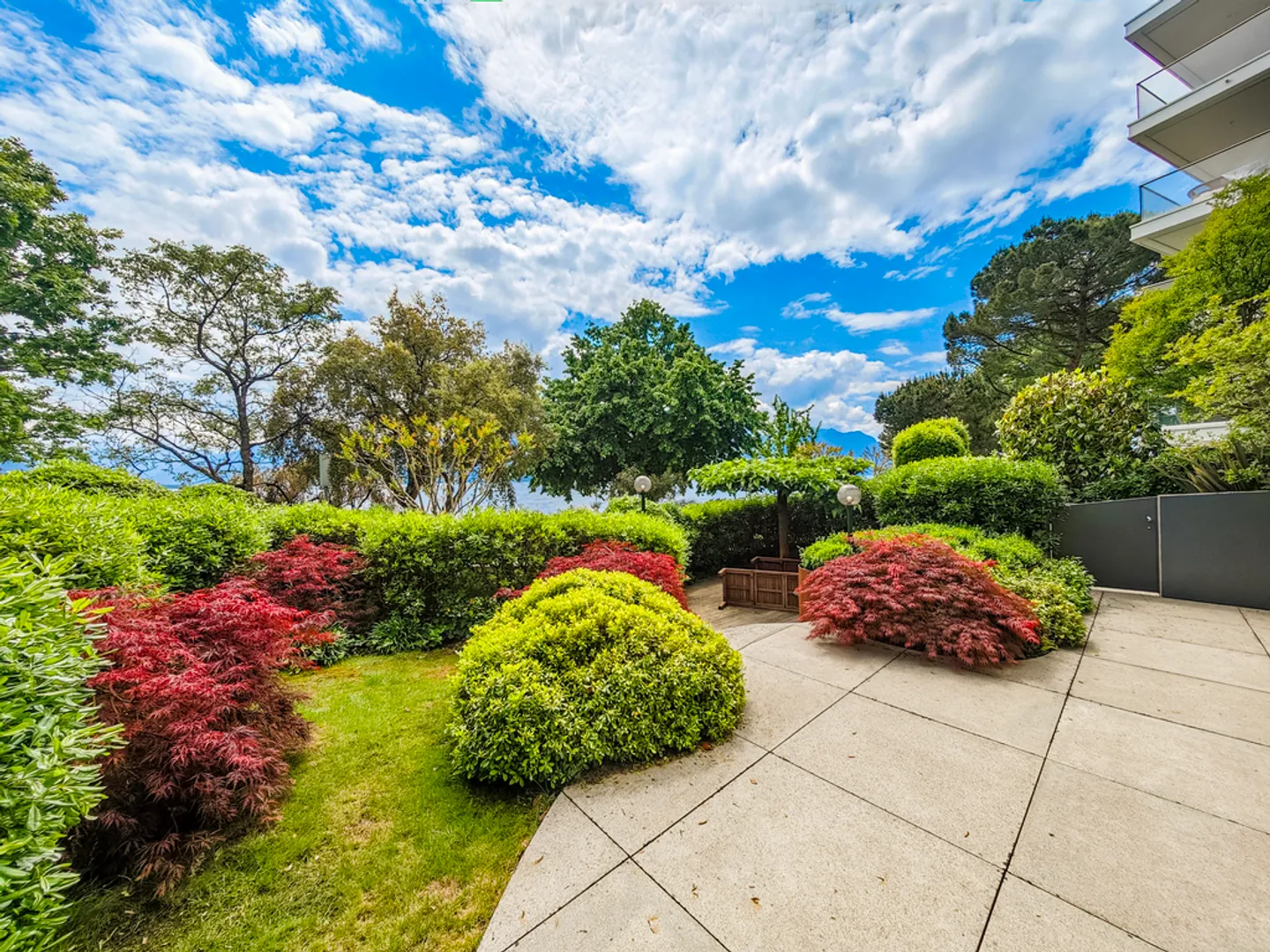 Exclusive: Sumptuous lakeside apartment in Montreux - Photo 3 of 12