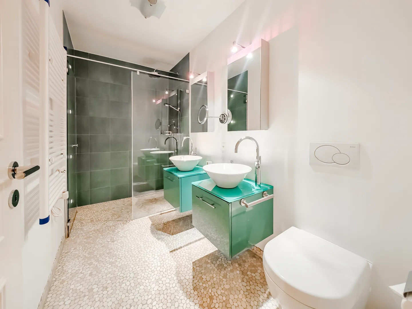 Exclusive: Sumptuous lakeside apartment in Montreux - Photo 9 of 12