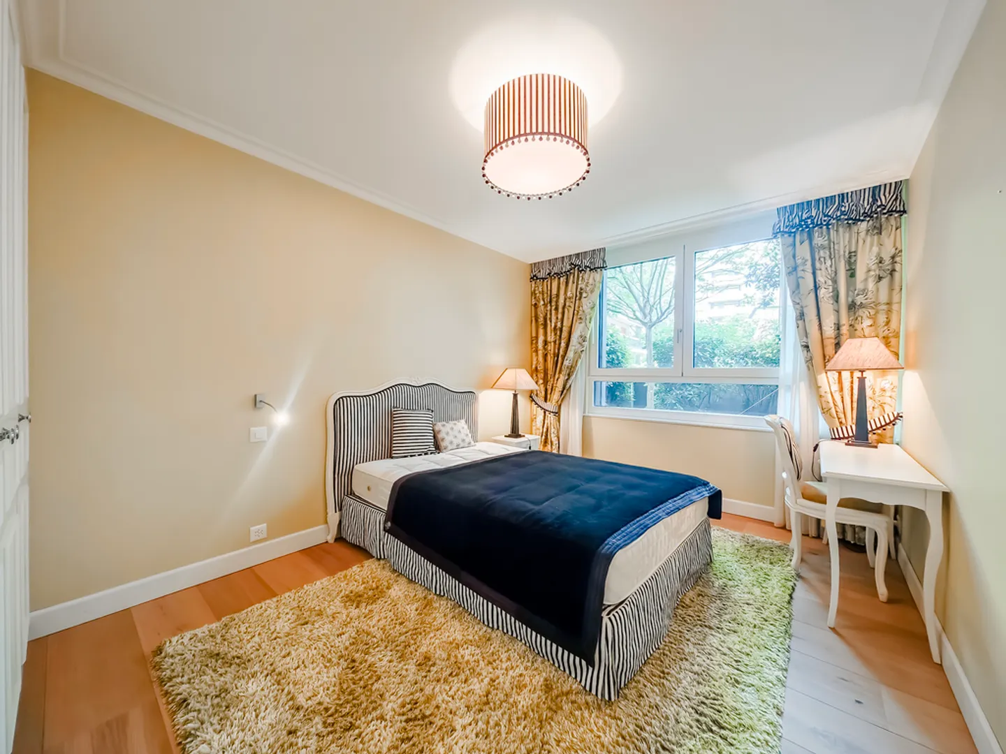 Exclusive: Sumptuous lakeside apartment in Montreux - Photo 10 of 12