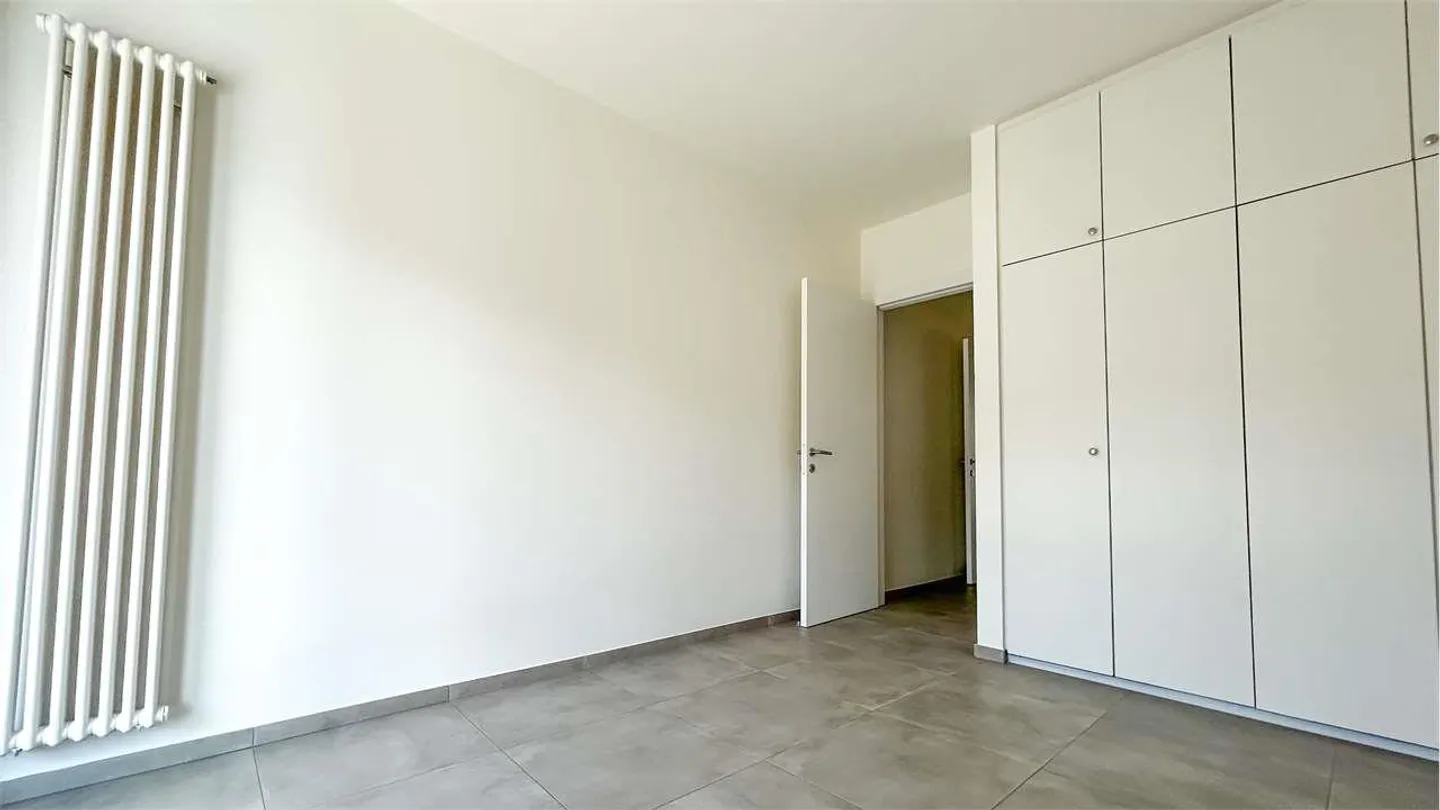 Spacious 3.5-room apartment in Cassarate - Photo 10 of 10