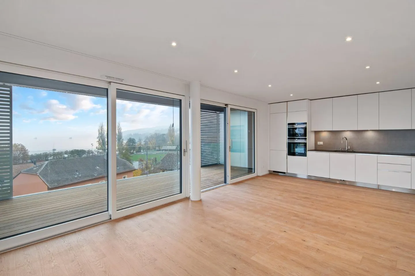 Appartement moderne avec vue sur le lac - Photo 3 sur 6