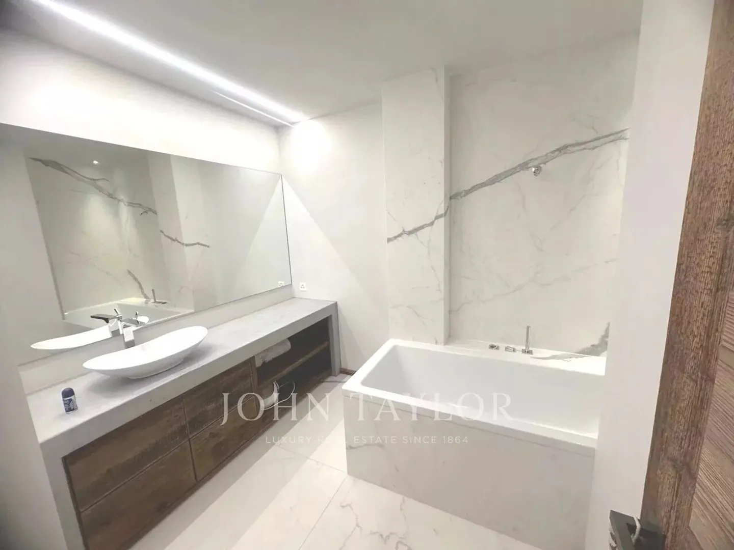 Location : appartement 5.5p, à Crans-Montana - Photo 8 sur 9