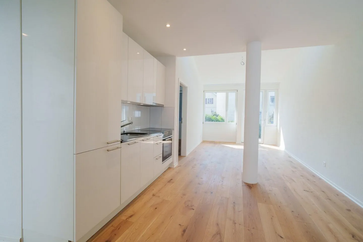 Appartement moderne et lumineux à louer, partiellement rénové ! - Photo 3 sur 9