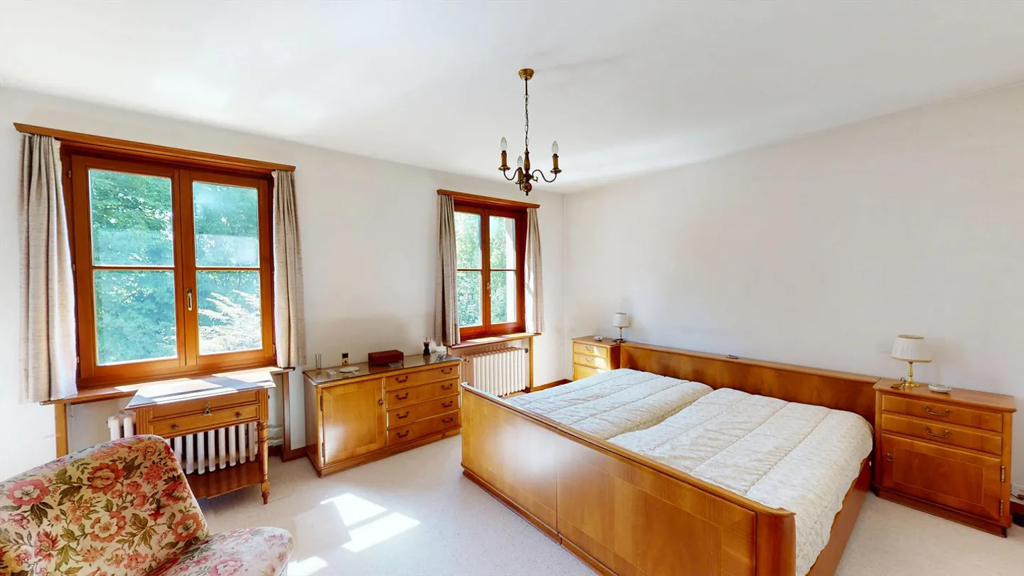 Charming single-family home with idyllic garden paradise in the sought-after Bruderholz district - Photo 11 of 13