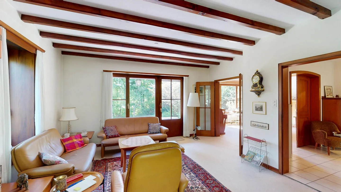 Charming single-family home with idyllic garden paradise in the sought-after Bruderholz district - Photo 6 of 13