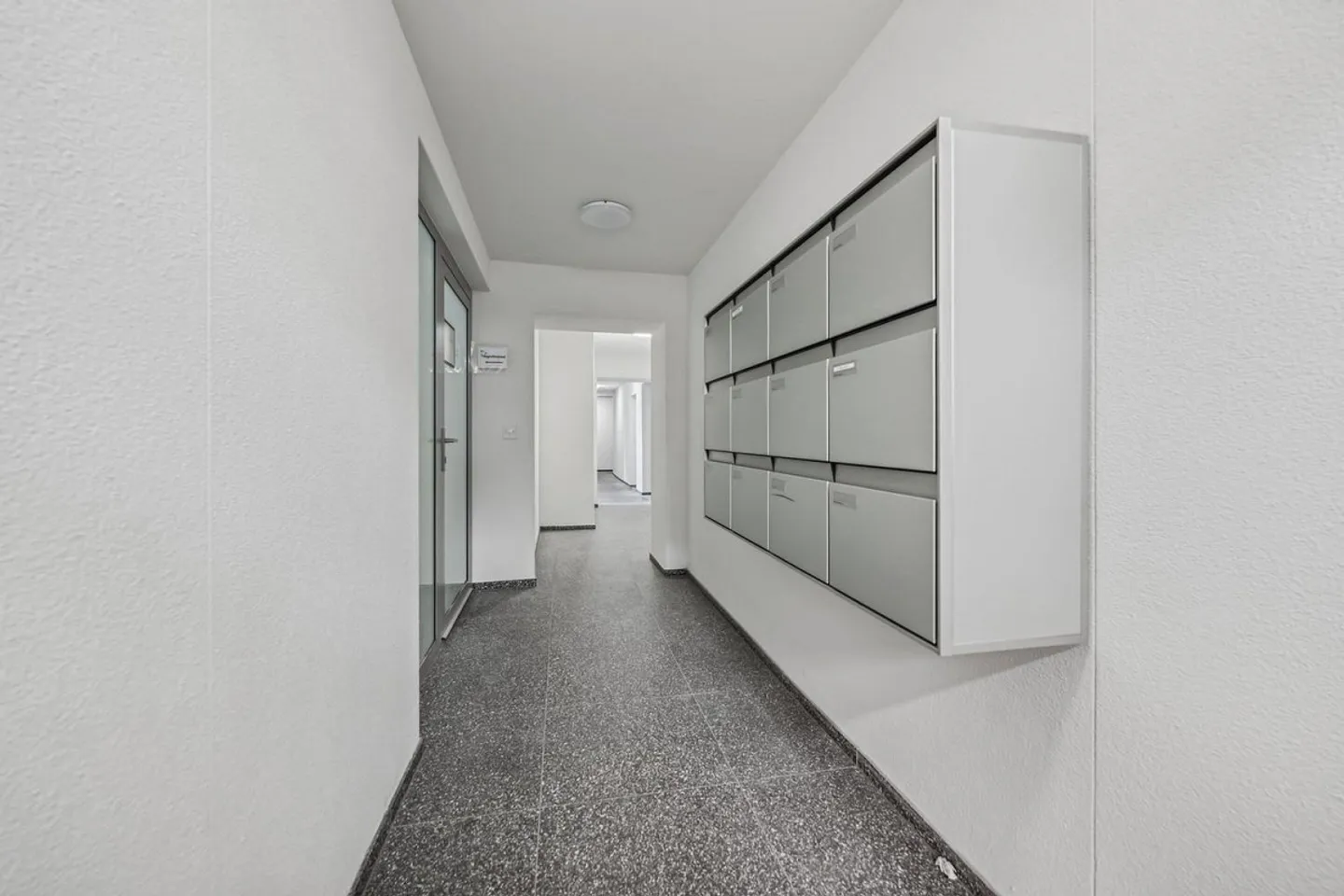 Appartement moderne et lumineux à louer, partiellement rénové ! - Photo 8 sur 9