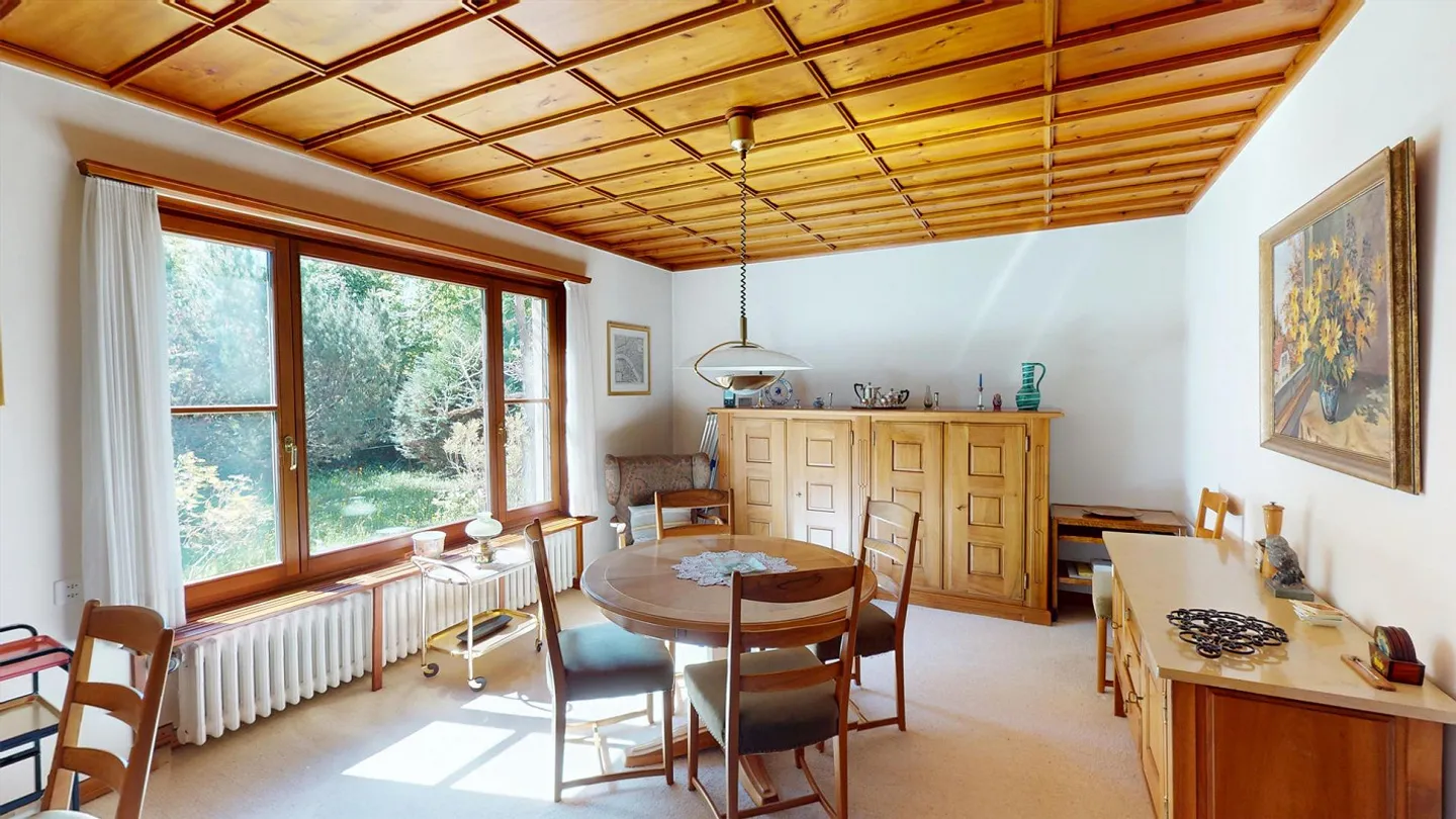 Charming single-family home with idyllic garden paradise in the sought-after Bruderholz district - Photo 7 of 13