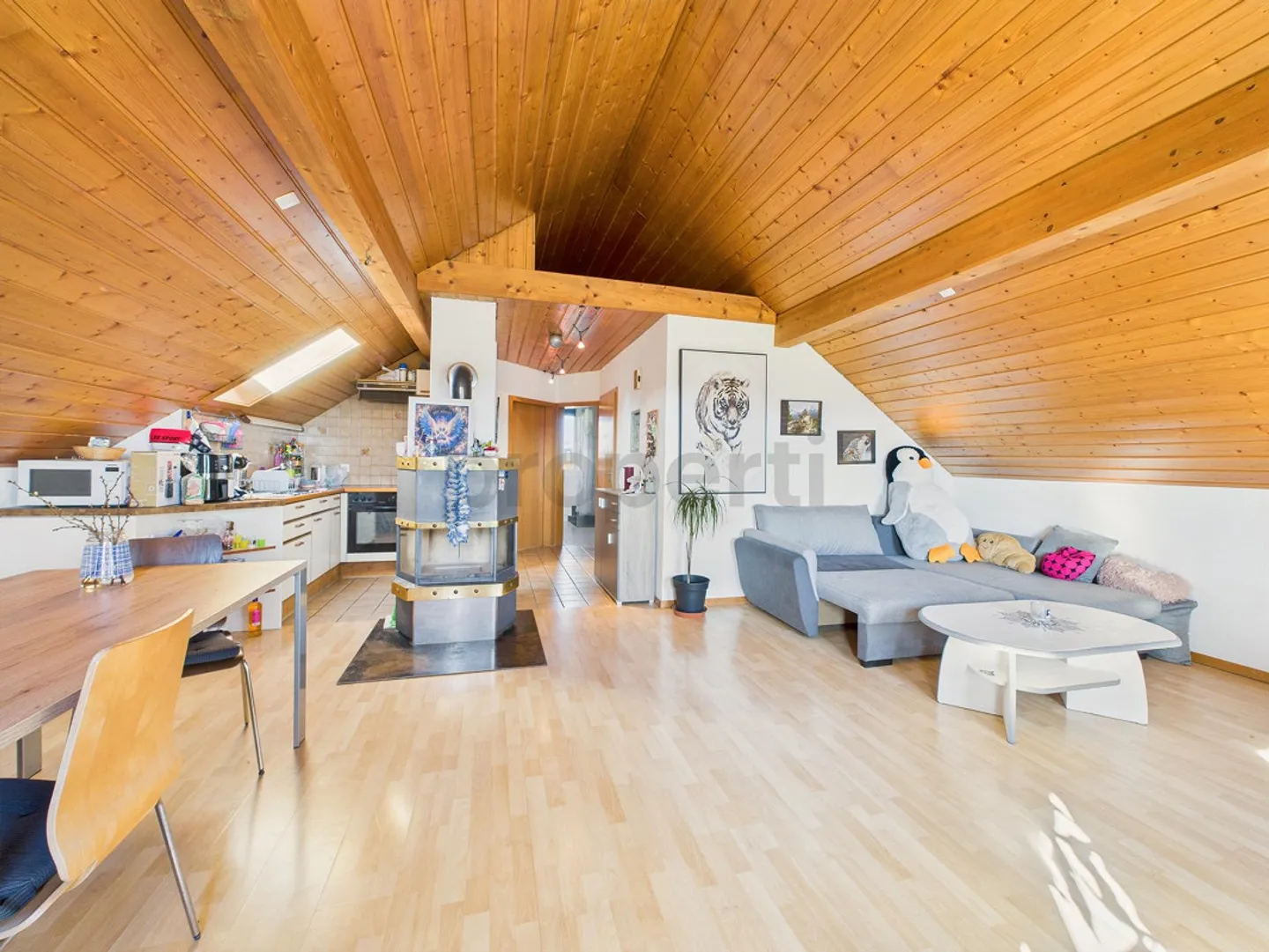 Helle 2.5-Zimmer-Wohnung mit Balkon - Foto 4 von 12