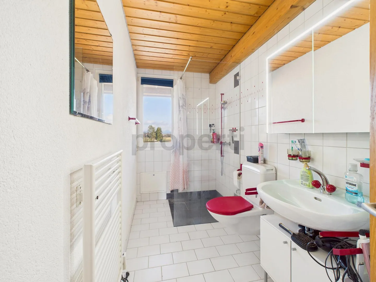 Helle 2.5-Zimmer-Wohnung mit Balkon - Foto 6 von 12