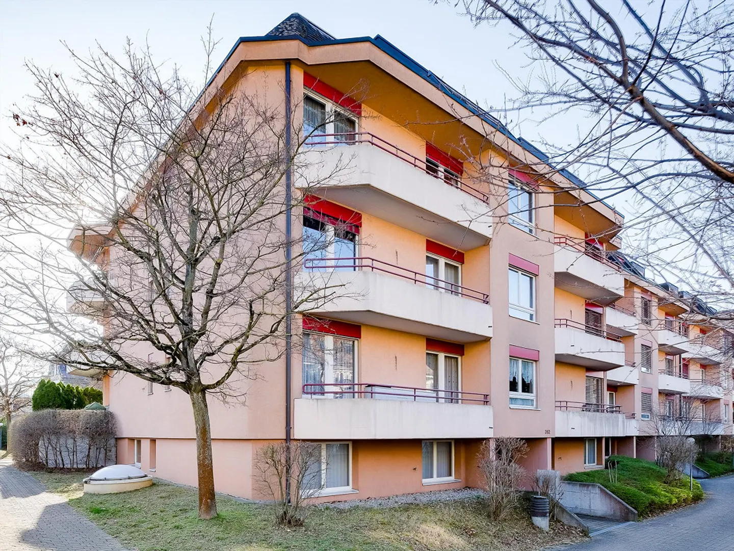 Family-Friendly Apartment in Allschwil - Photo 1 of 9