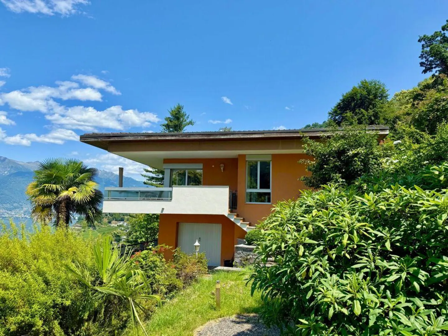 Grande proprietà con molta privacy - Foto 2 di 15