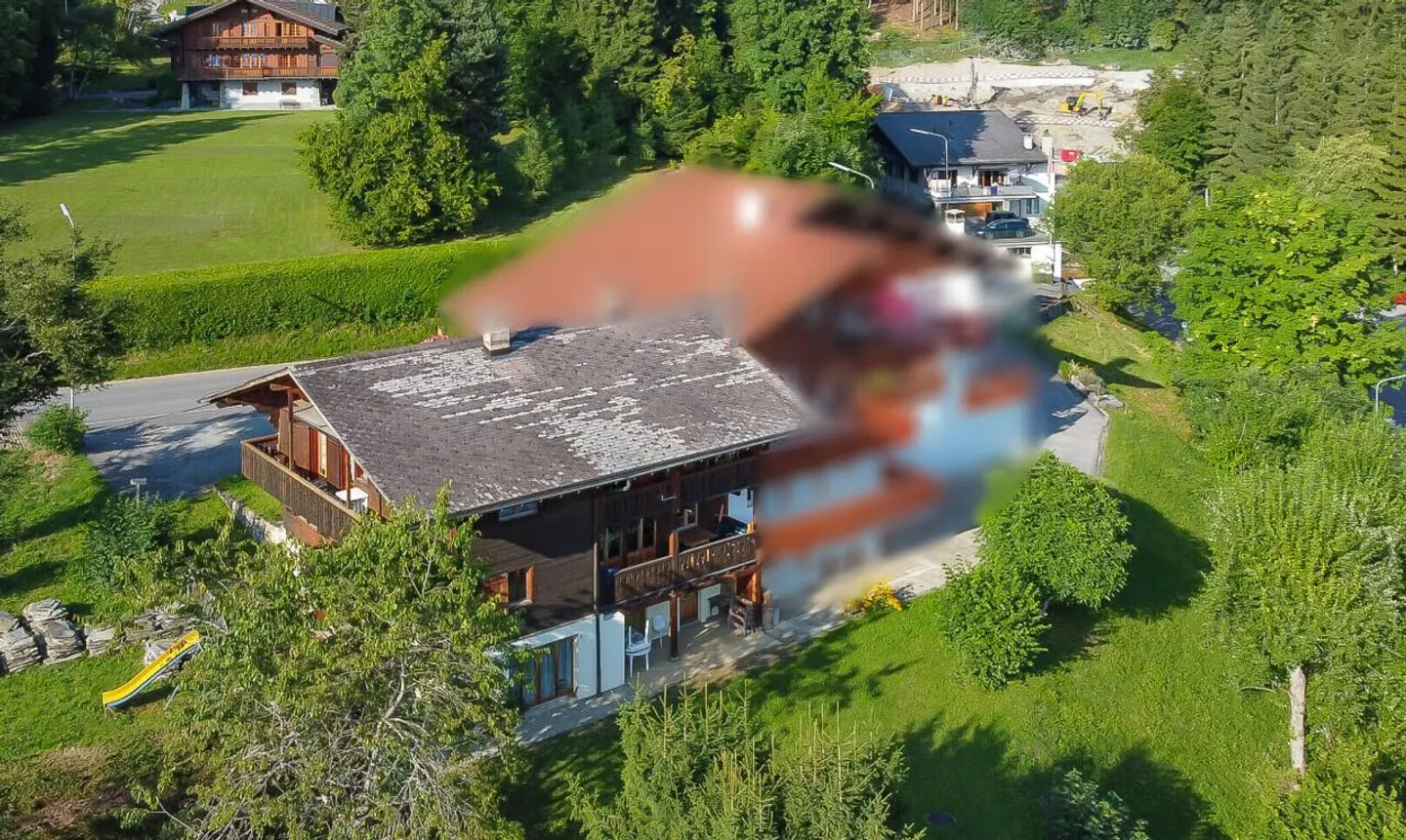 Chalet composto da 4 appartamenti nel cuore di Villars-sur-Ollon - Foto 2 di 11