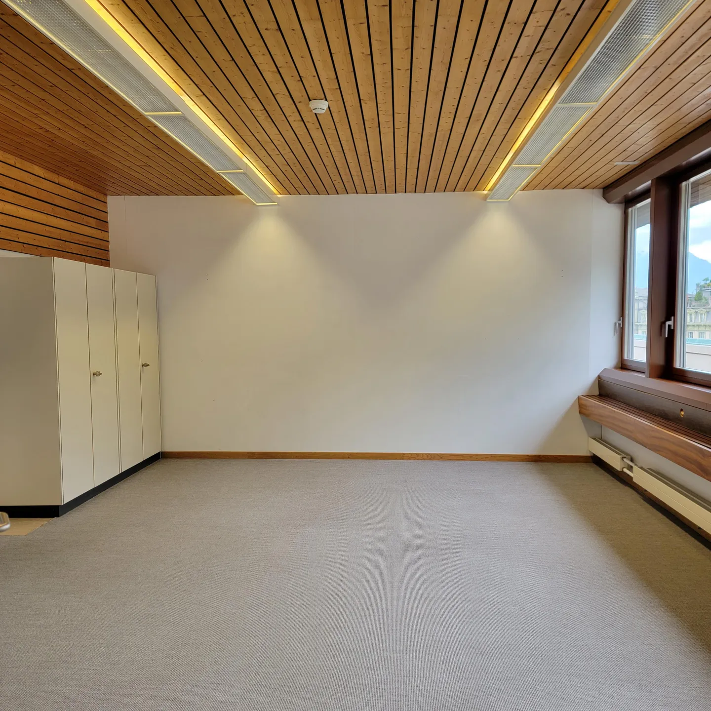 Bureau à louer - Photo 2 sur 2