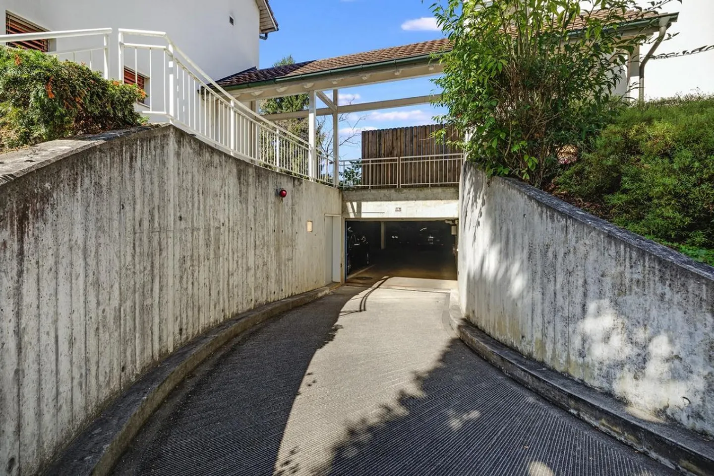 Charmant Appartement Sous Les Toits à Therwil - Photo 19 sur 25