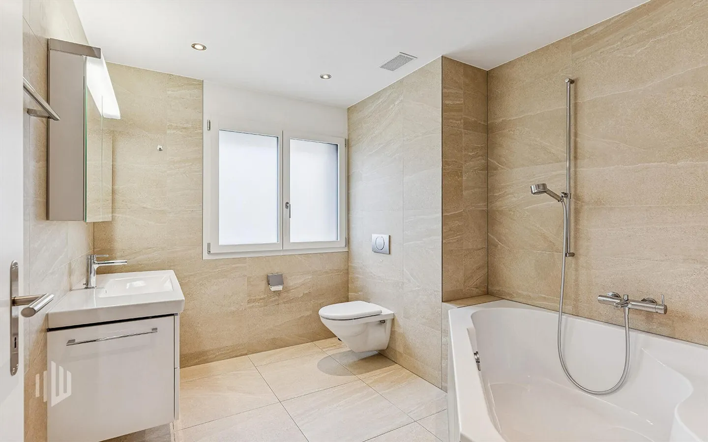 Exklusive Attikawohnung mit Schlossblick - Foto 6 von 8