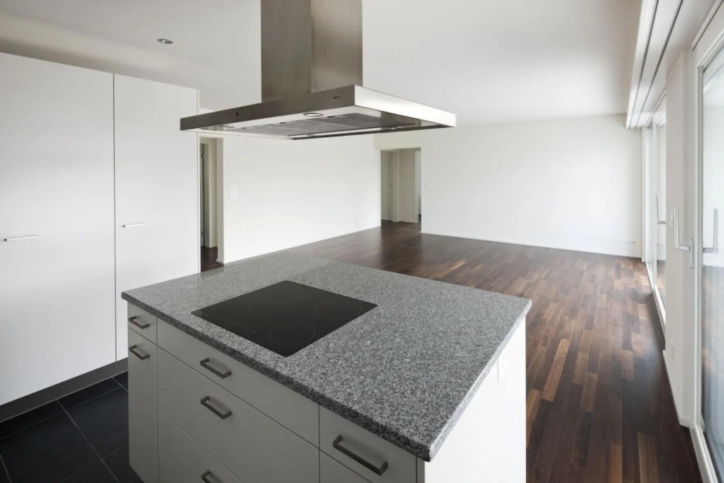 Appartamento attico di 4,5 stanze con terrazza di 36 m² e vista panoramica - Foto 5 di 12