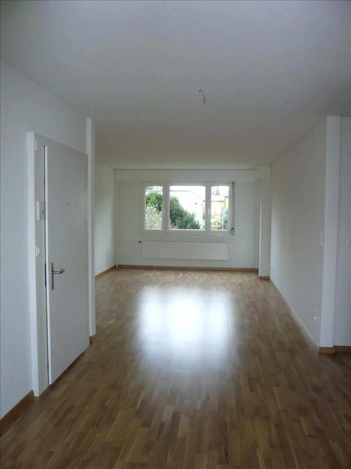 Family apartment with a view of greenery - Photo 3 of 8