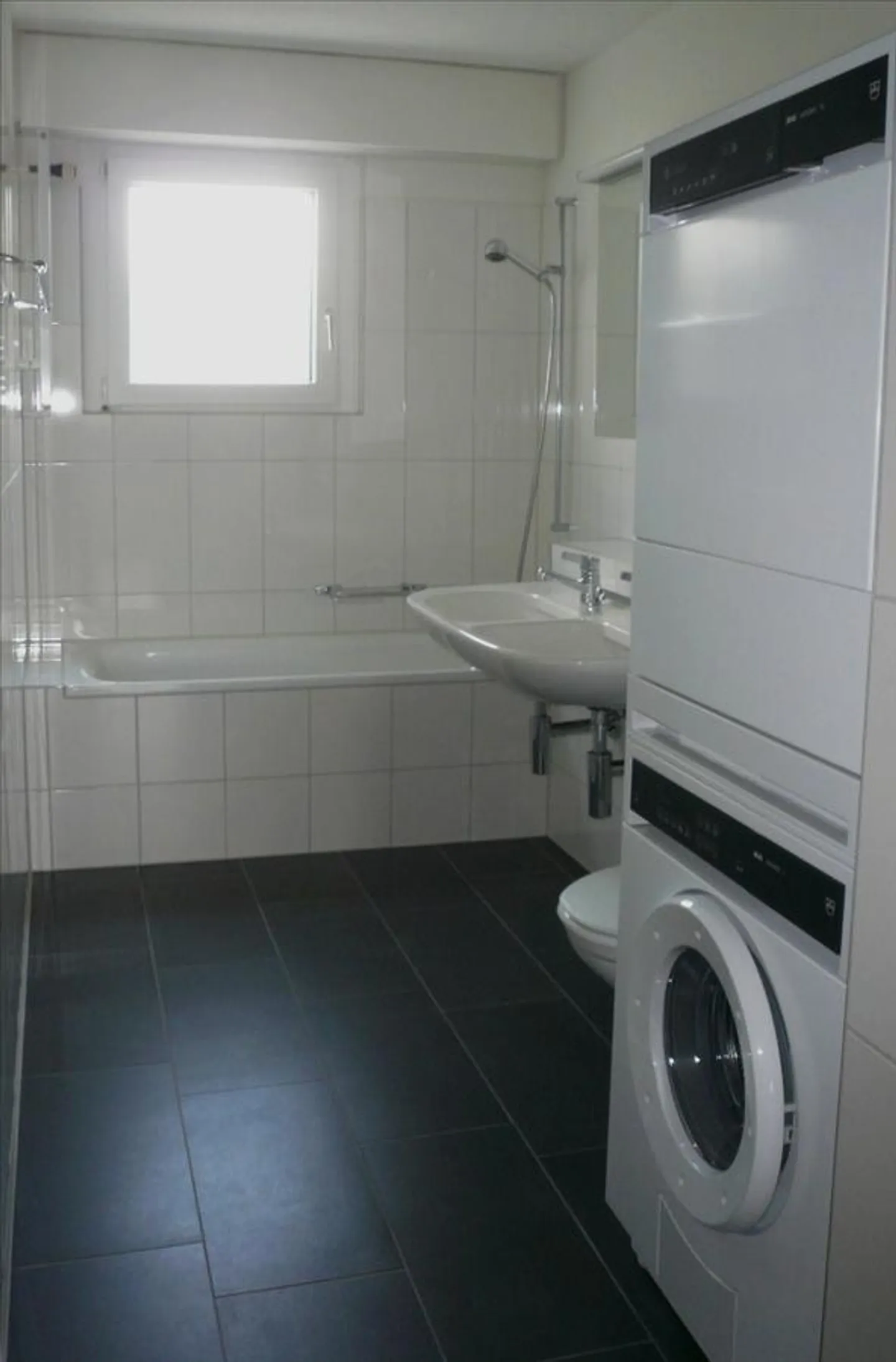 Family apartment with a view of greenery - Photo 5 of 8