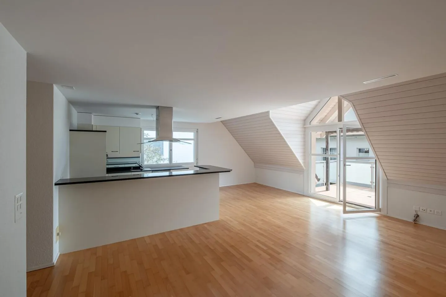 Maison lumineuse au cœur du village - Photo 4 sur 11