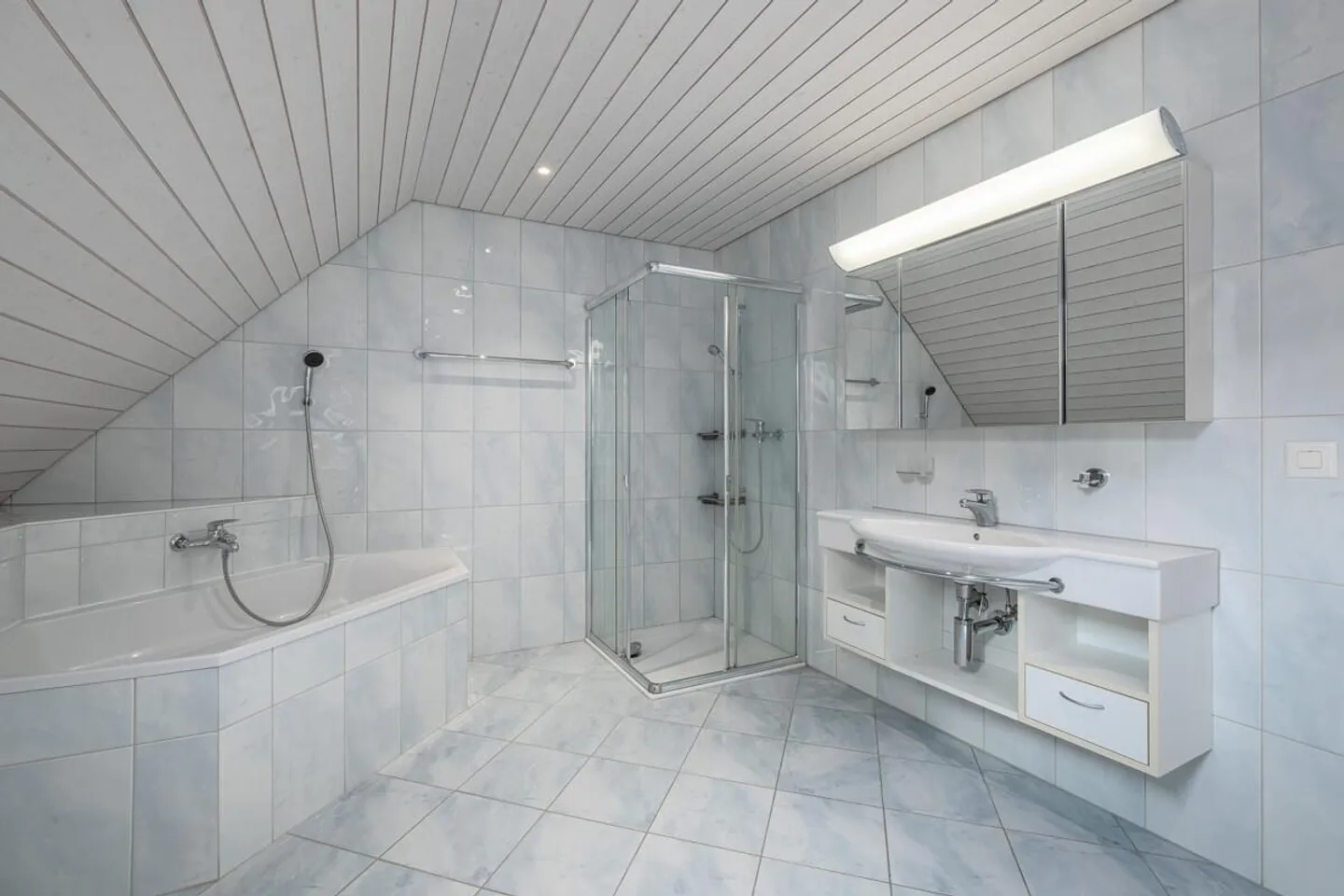 Maison lumineuse au cœur du village - Photo 8 sur 11