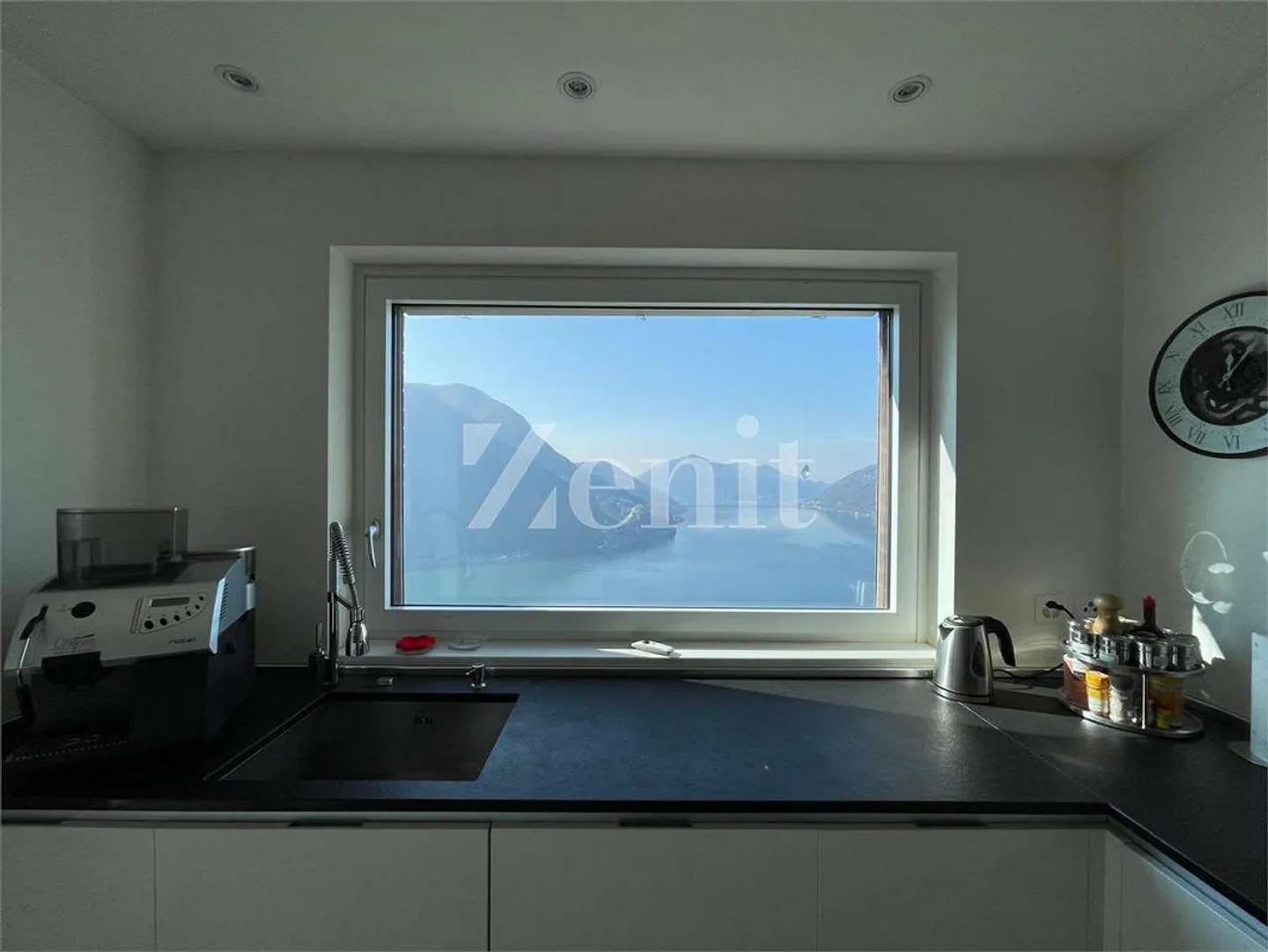 Nous louons un appartement avec vue sur le lac de Lugano - Photo 2 sur 11