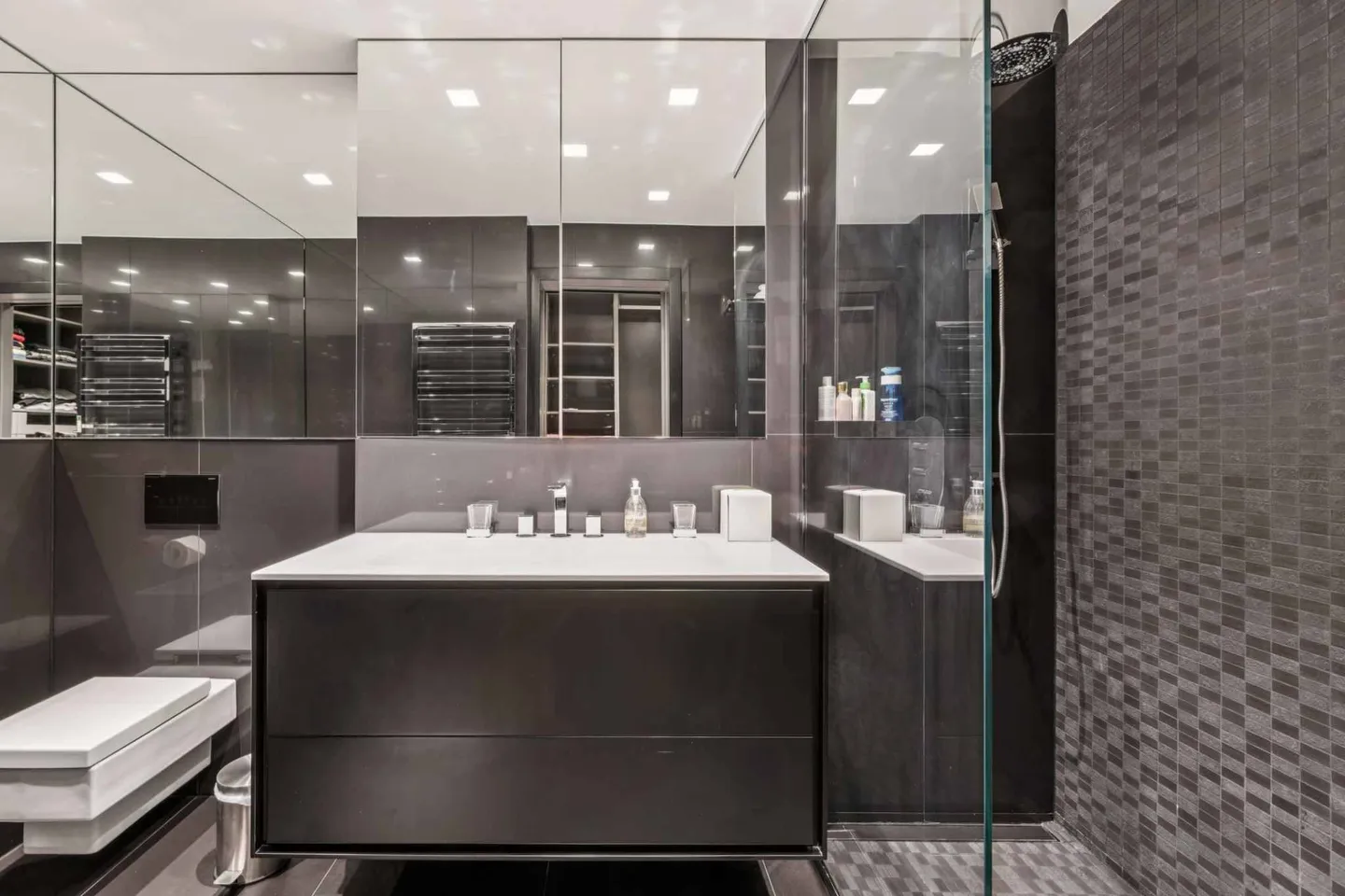 Appartamento in vendita - Foto 10 di 11