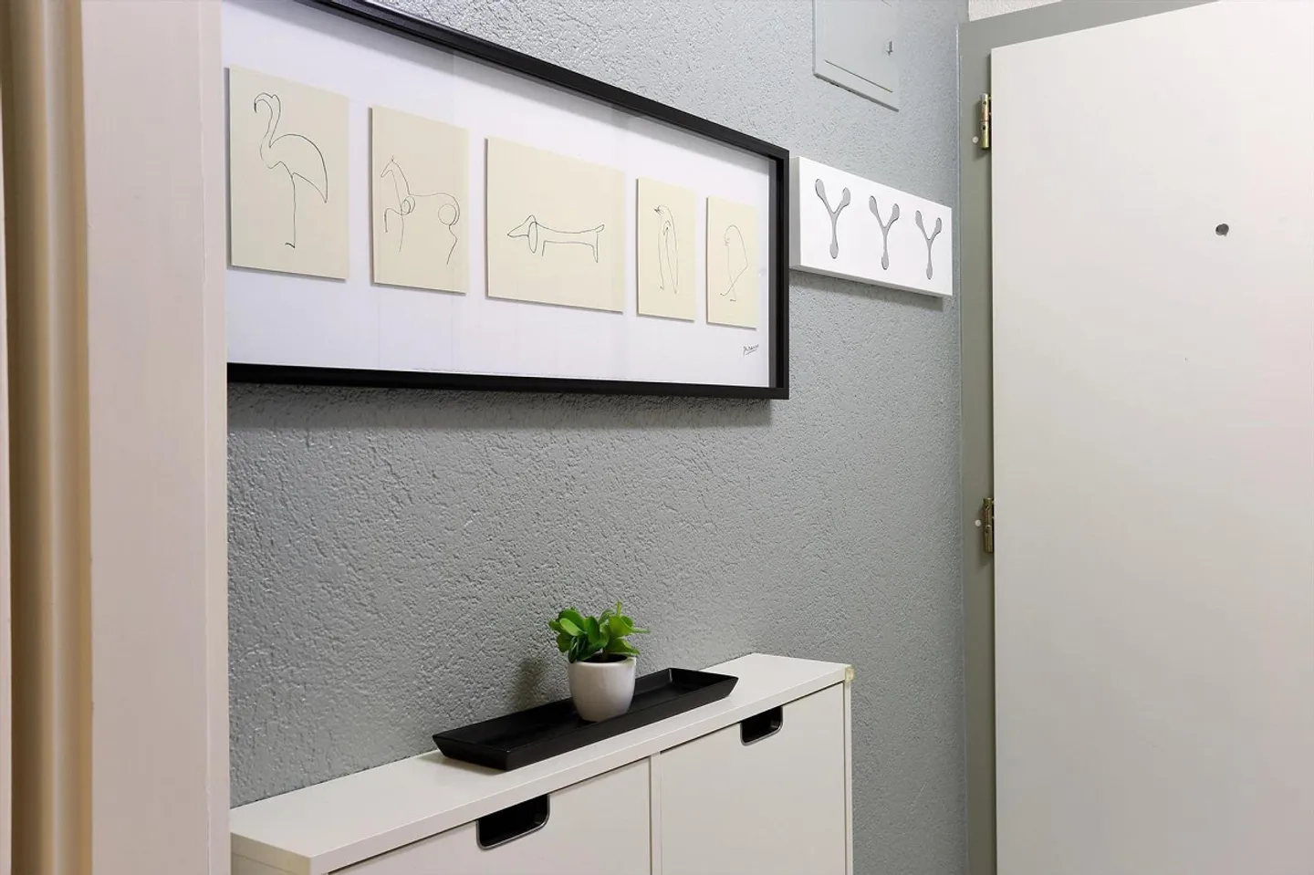 Moderno appartamento arredato tra Wettsteinplatz e Roche - Foto 4 di 10