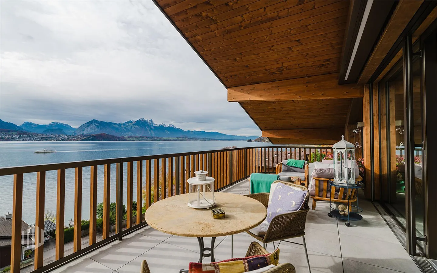 ImmoWyss - Attico esclusivo in 'Lake Spirit' sopra il lago di Thun - Foto 7 di 10