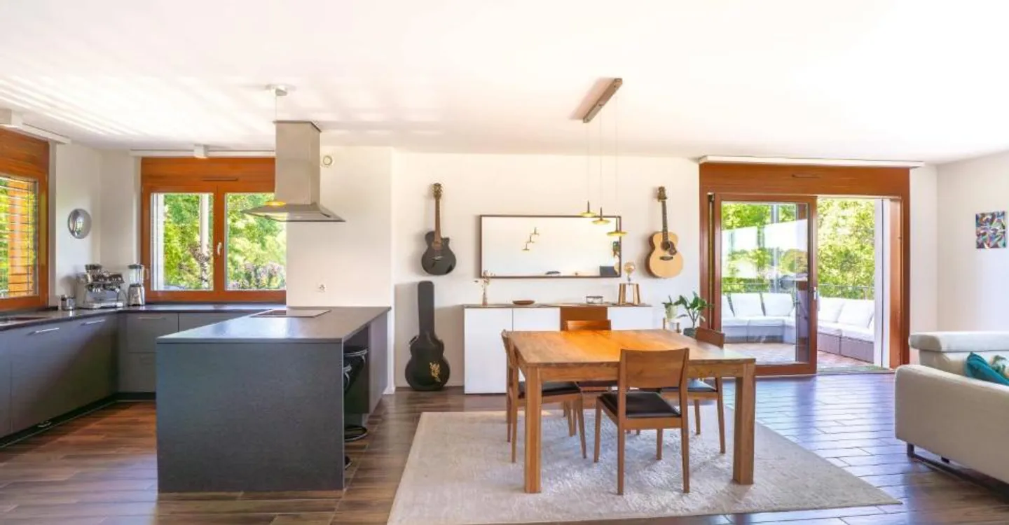 Außergewöhnliche Wohnung mit Panoramaterrasse und Blick auf den Jura in Presinge - Foto 7 von 12