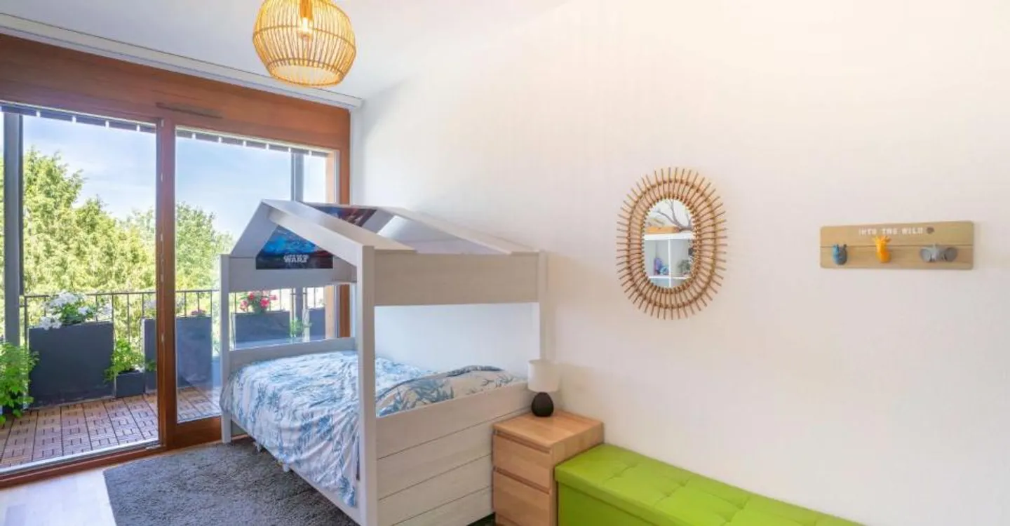 Außergewöhnliche Wohnung mit Panoramaterrasse und Blick auf den Jura in Presinge - Foto 10 von 12