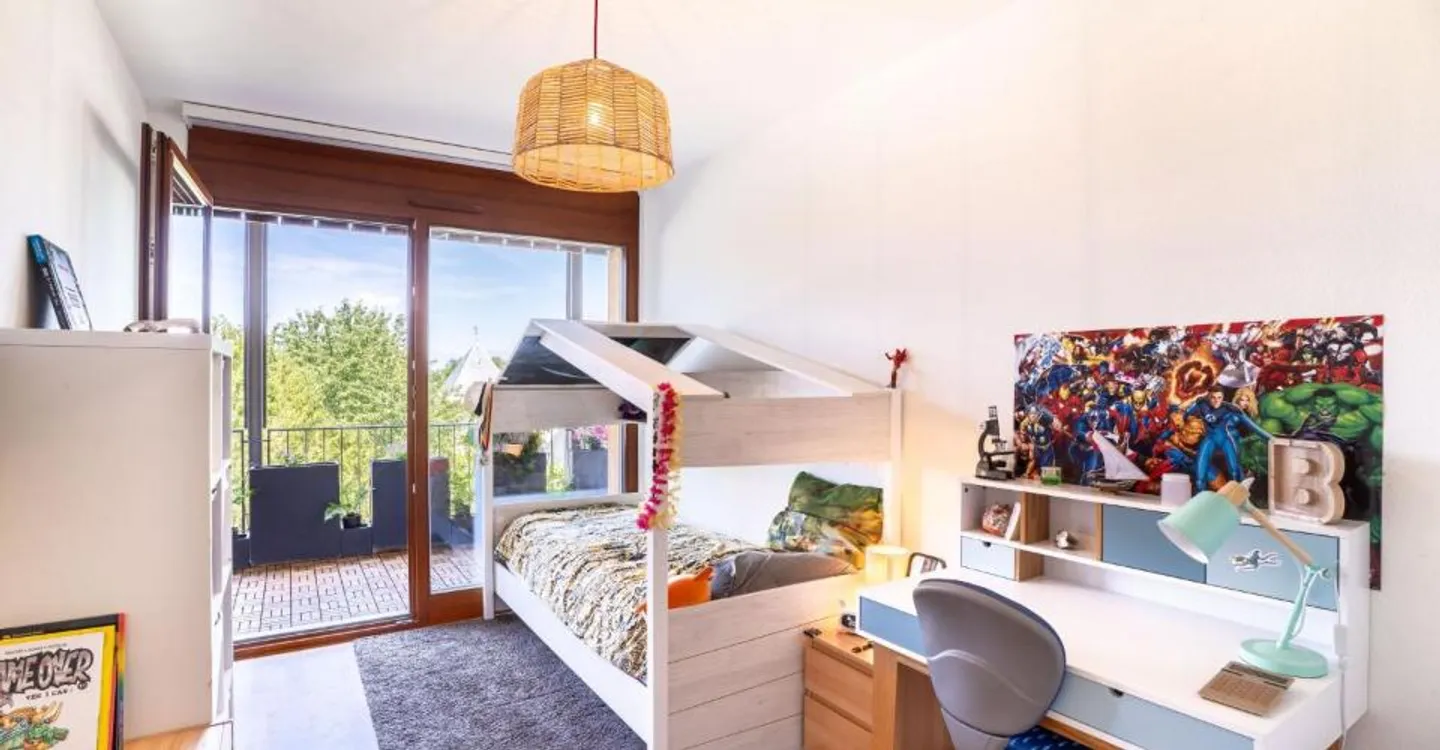 Außergewöhnliche Wohnung mit Panoramaterrasse und Blick auf den Jura in Presinge - Foto 11 von 12