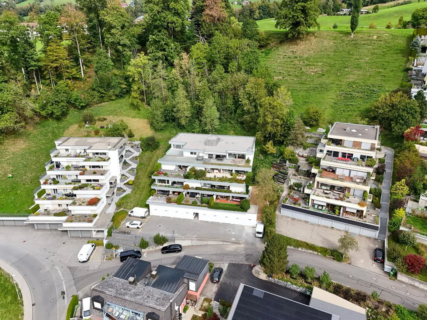 Exclusive, newly created 3½-room penthouse apartment in Oberägeri - Photo 2 of 20