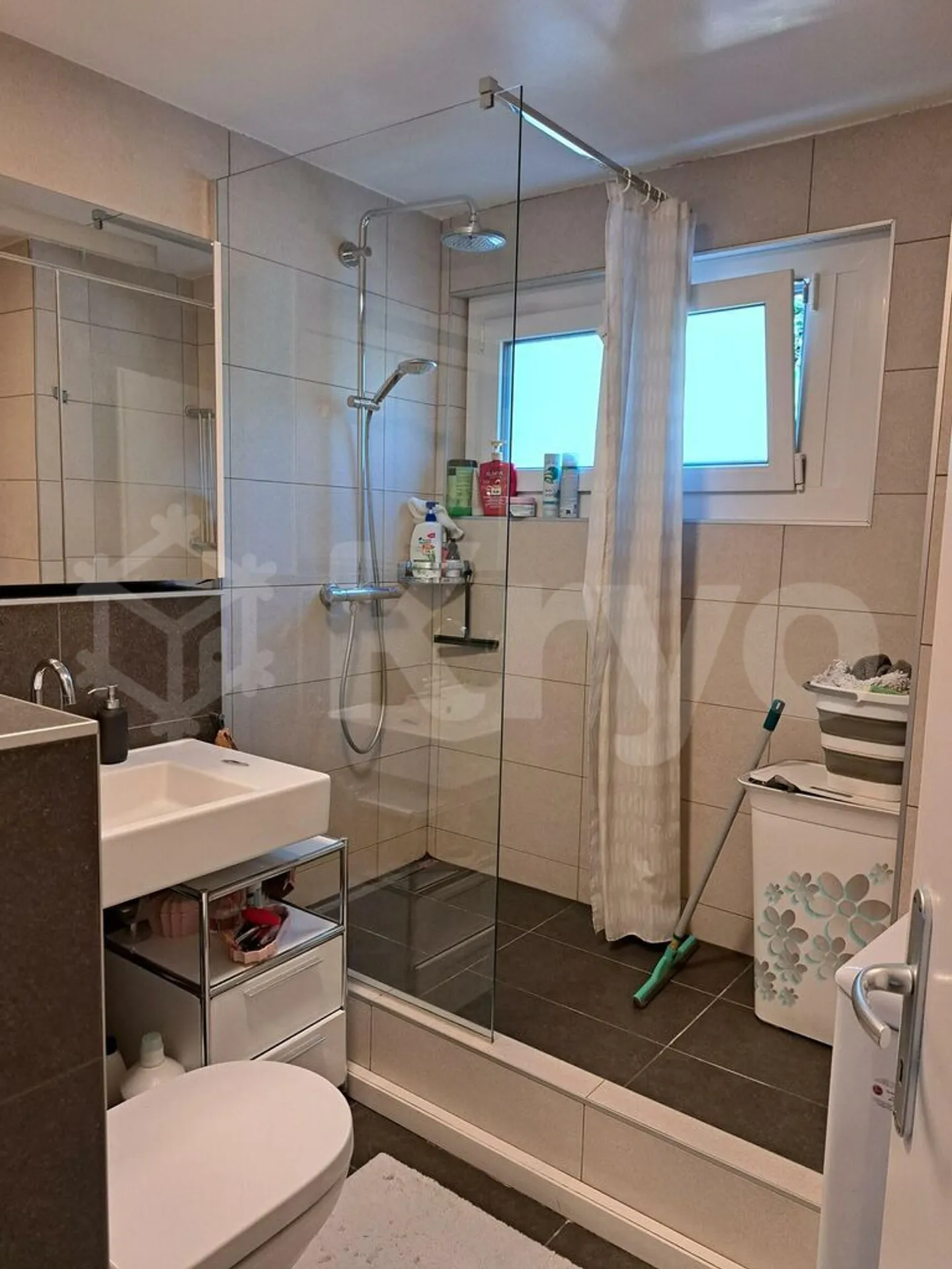 Appartement moderne avec balcon - Photo 10 sur 12