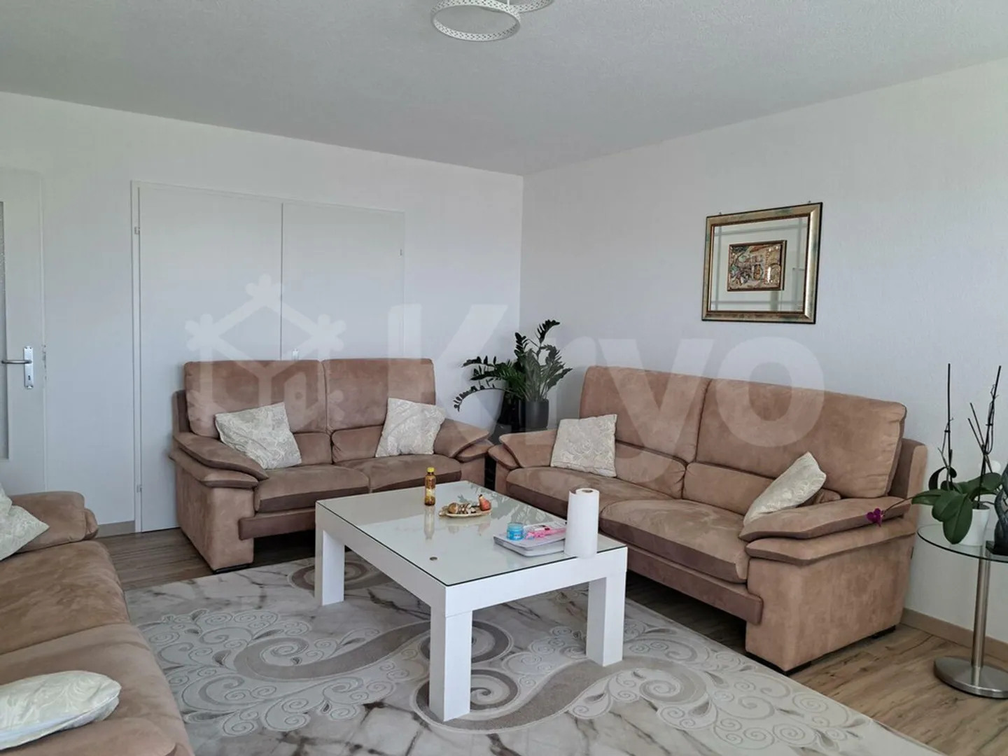 Appartement moderne avec balcon - Photo 3 sur 12